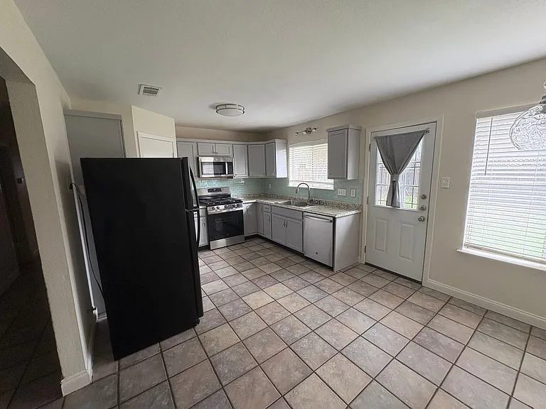 3800 Tattershall Ln — Photo 7