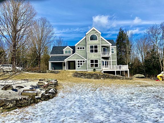 2nd image of 1149 Hill Road