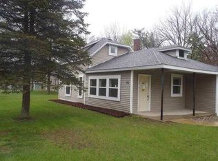 73 W Barton St, Newaygo, MI