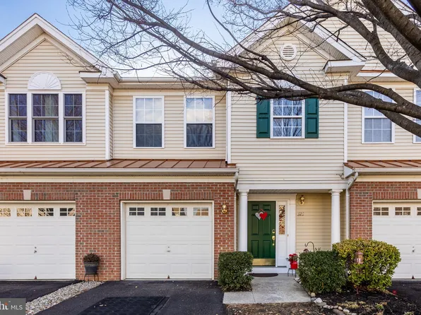 323 Lisa Way, Riverton, NJ 08077