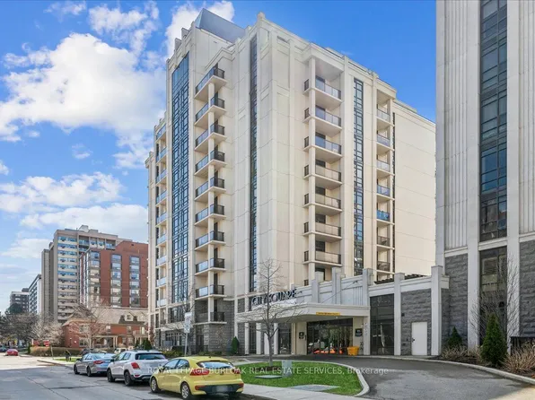 81 Robinson St #1001, Hamilton, ON L8P 0C2