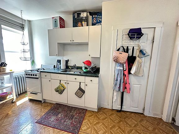 4th image of 1219 S 13th St #2