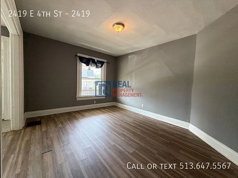 2419 E 4th St #2419 — Photo 7