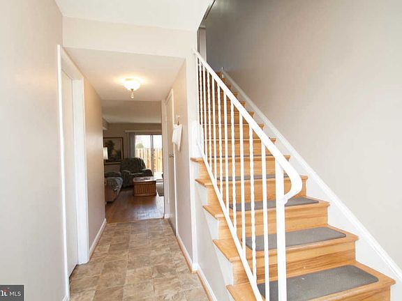 3rd image of 17720 Topfield Dr #3-A