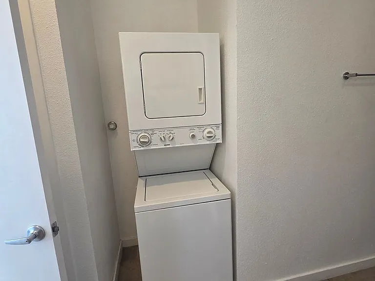 201 Aliso Dr SE #6 — Photo 13
