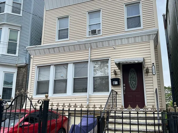288 Princeton Ave, Jersey City, NJ 07305