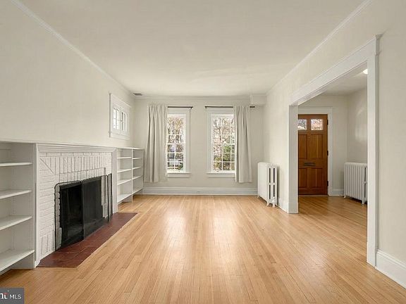 4th image of 2015 Allen Pl NW