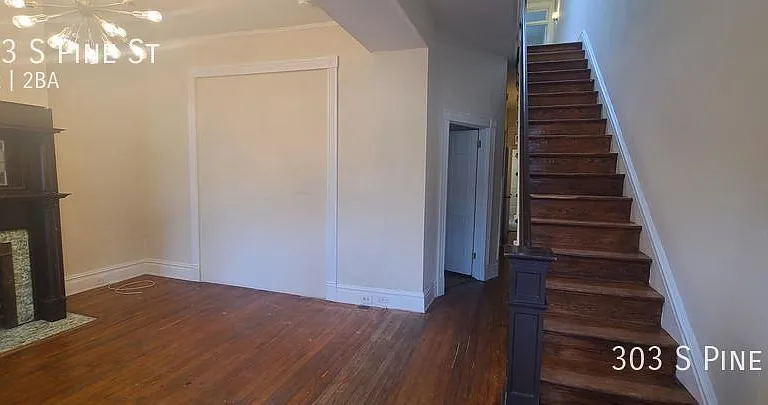 303 S Pine St — Photo 1