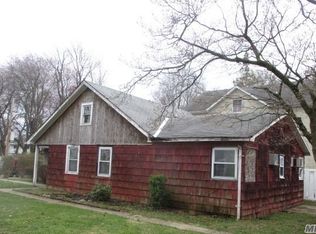 6 Mahopac Rd, West Hempstead, NY 11552