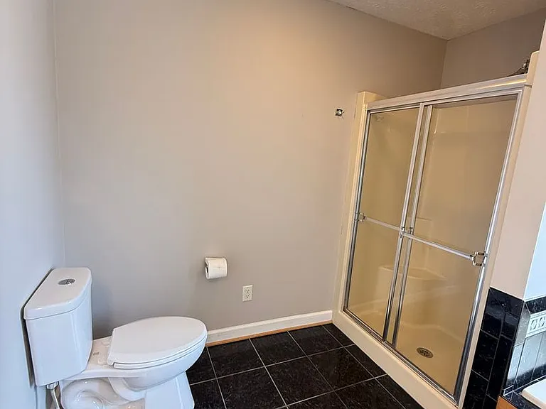 115 Sheldon Ct — Photo 23