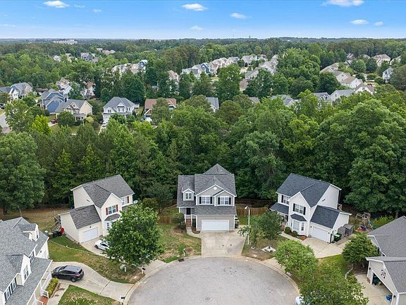 2nd image of 112 Tyler Gate Ln