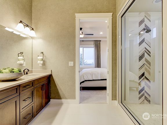5th image of 20844 156th Street E #123