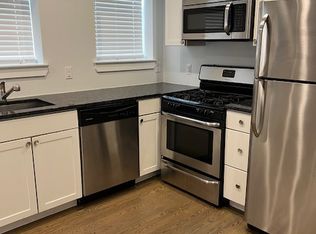 255 S 45th St APT 2, Philadelphia, PA 19104