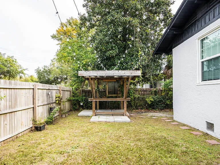 1803 Landon Ave — Photo 12
