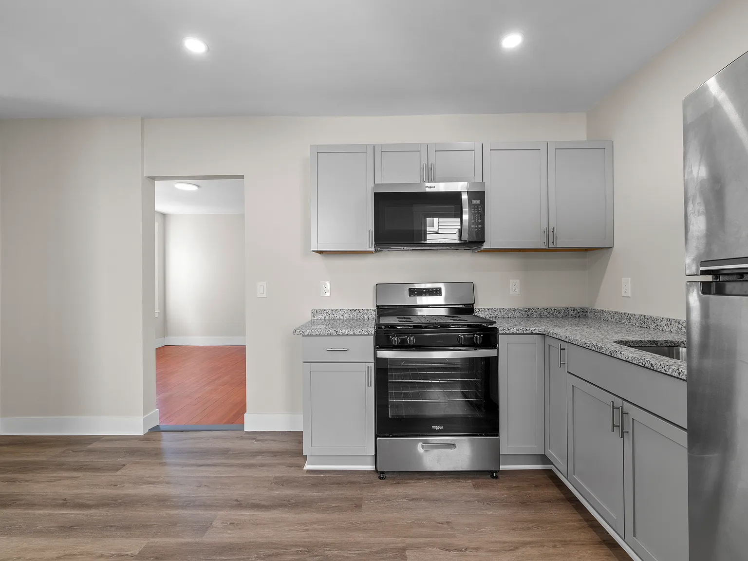 3 bed, 1154 sqft, $3,400 — Photo 1