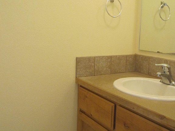 5th image of 2710 S Georgia Ave APT B