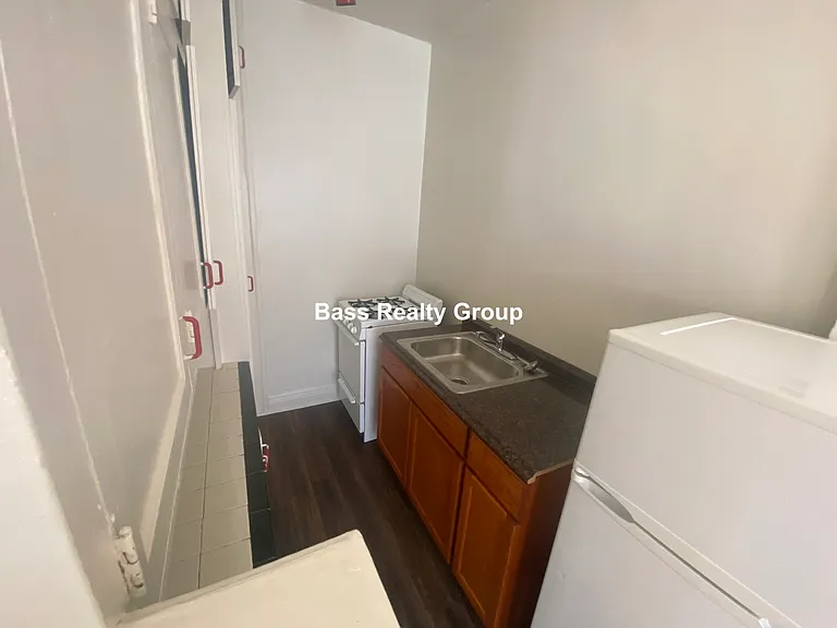 5114 S Blackstone Ave #B17 — Photo 10