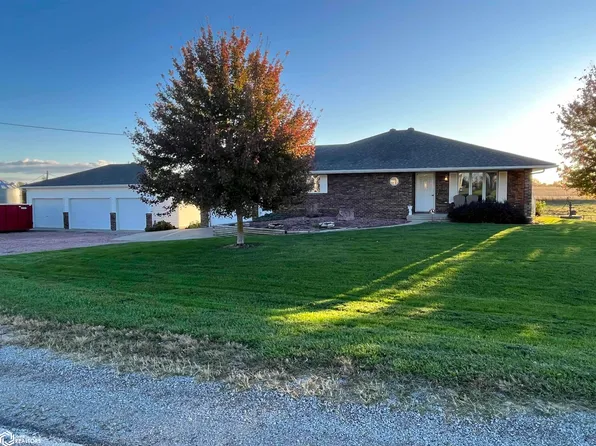 726 1st St, Plano, IA 52581