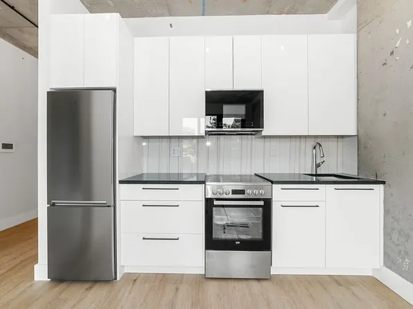 815 Flatbush Avenue image 1 of 30