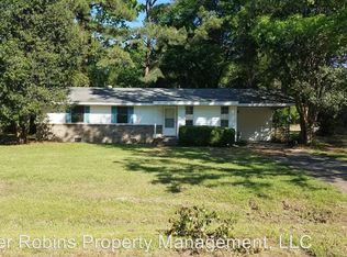 216 Hilltop Dr, Perry, GA 31069