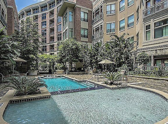 4th image of 1901 Post Oak Blvd APT 4303
