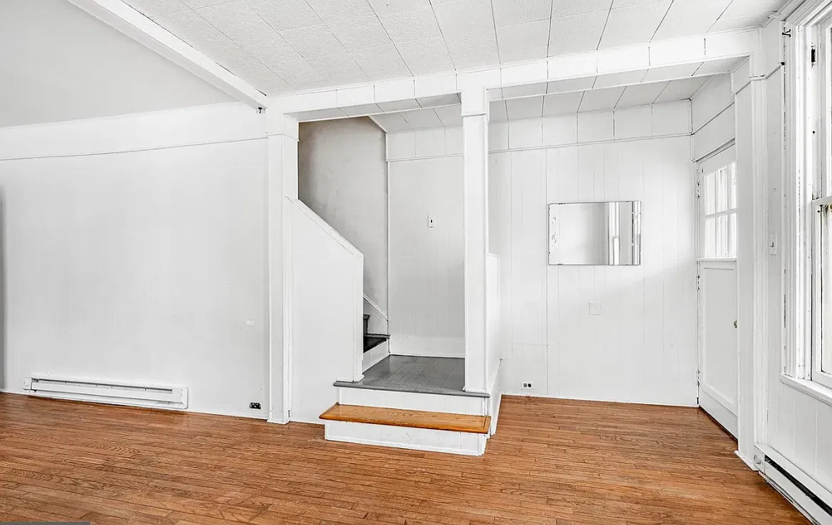 515 W 1st Ave — Photo 3