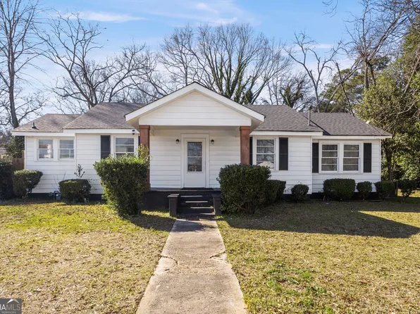 403 Chamlee Dr, Fort Valley, GA 31030