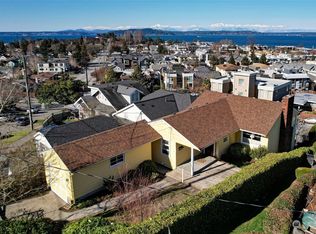 5744 SW Winthrop St, Seattle, WA 98116