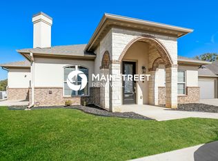 8841 Creek Run Rd #401, Fort Worth, TX 76120