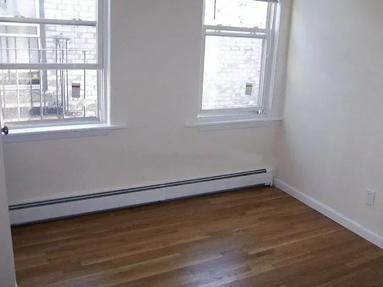 51 S Huntington Ave #104 — Photo 2
