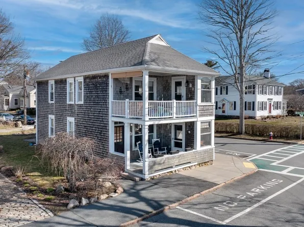 29 Water St, Mattapoisett, MA 02739