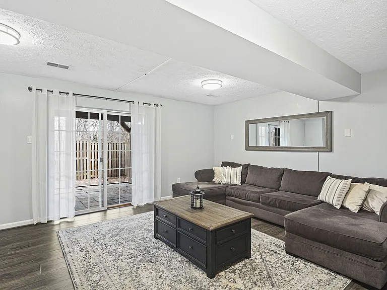 5707 Joseph Ct — Photo 12