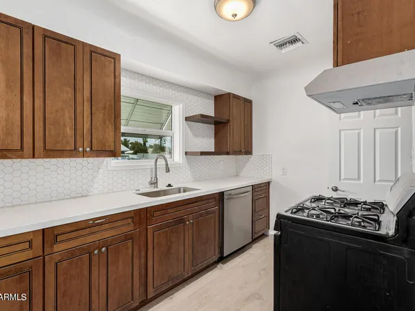 290 W PINKLEY Avenue, Coolidge, AZ 85128