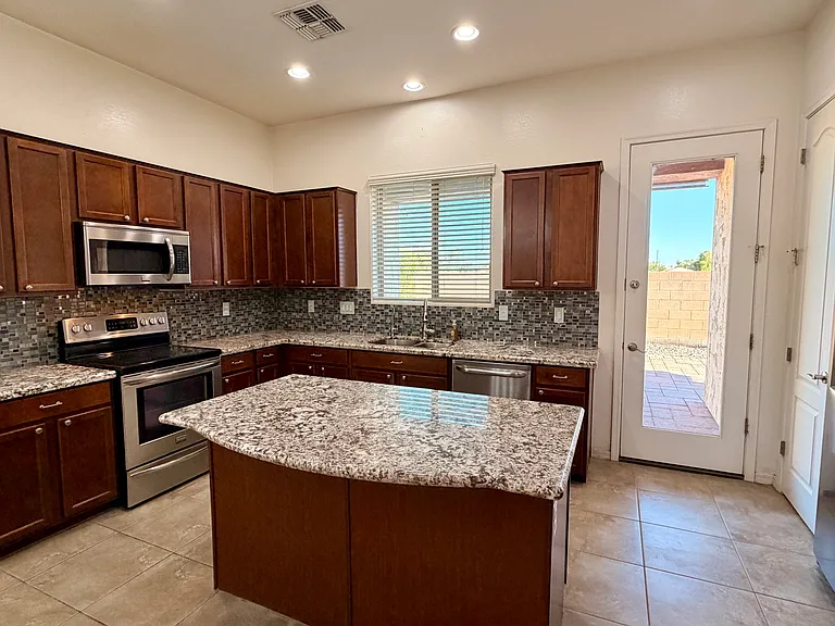 Kitchen2