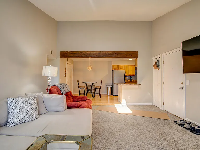 335 Wright St #11-307 — Photo 8
