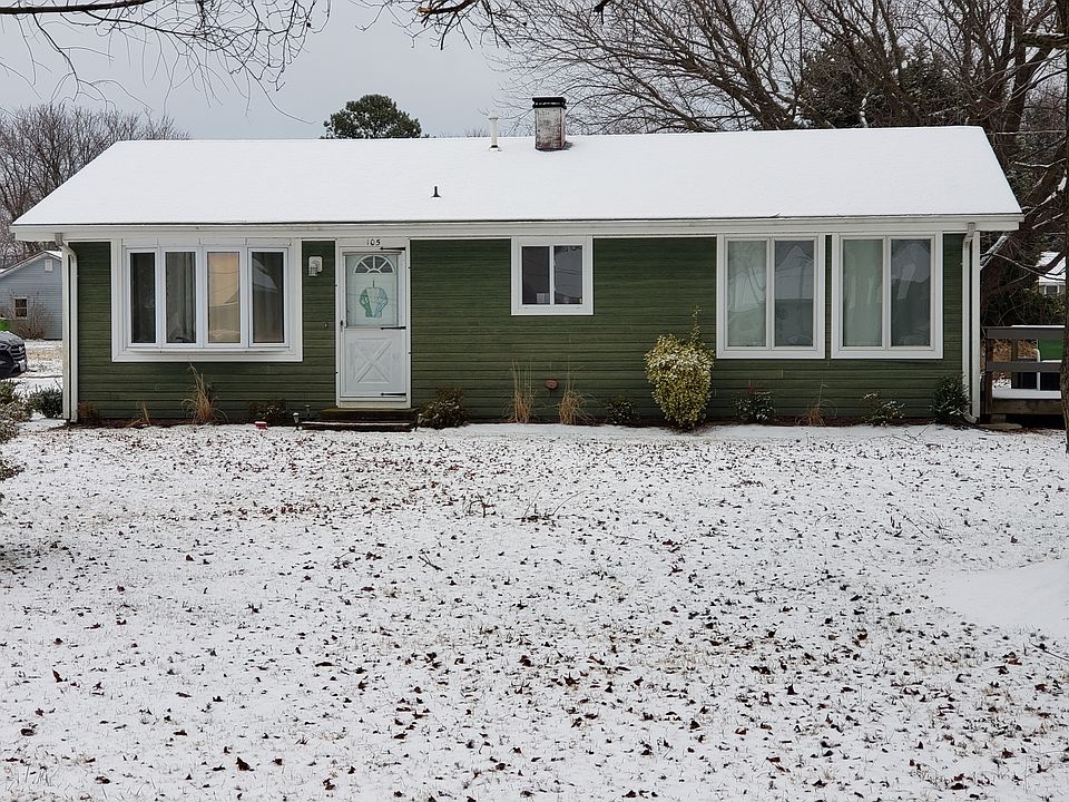 1st image of 105 Bay Dr