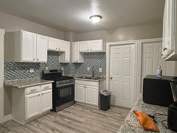 5th image of 2415 Florian St #1