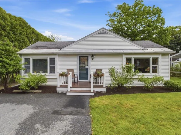 21 Pageant Street, Bennington, VT 05201