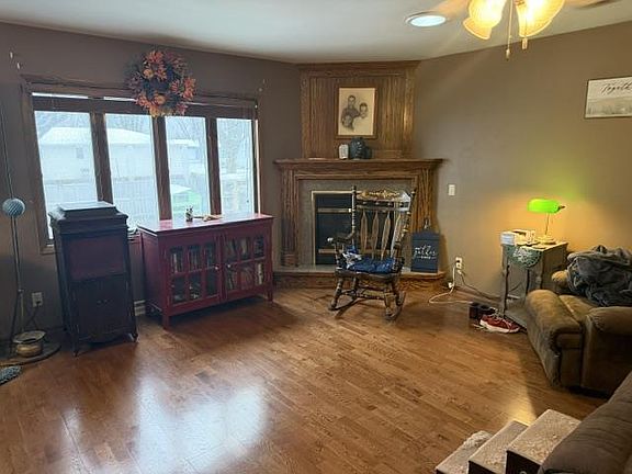 4th image of 513 North HUME AVENUE