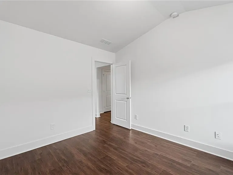 2244 Mulsanne Dr — Photo 24