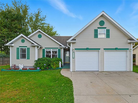 2nd image of 4716 Cedar Dr