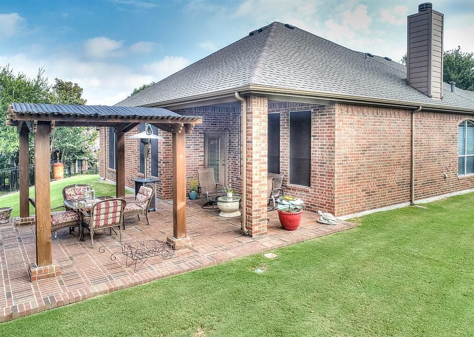 1st image of 973 Winged Foot Dr