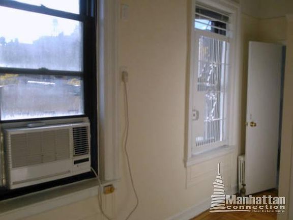 4th image of 146 W 79th St APT 2C