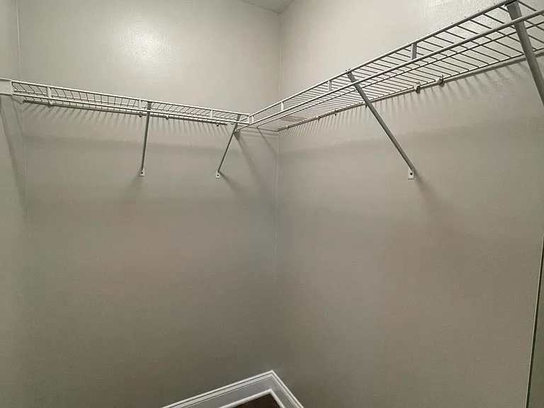 383 Springview Ln — Photo 31