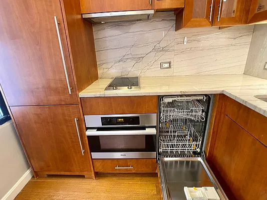 Rented by Tourma Realty LLC | media 21