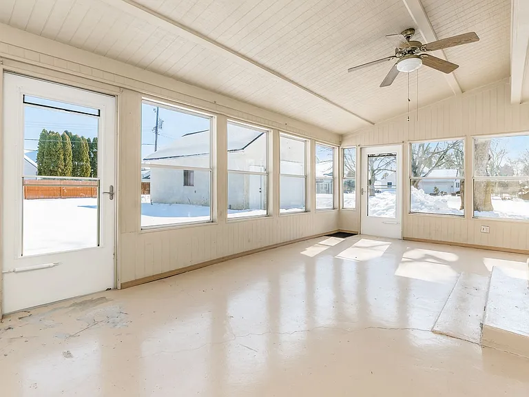 826 Doherty Rd — Photo 47