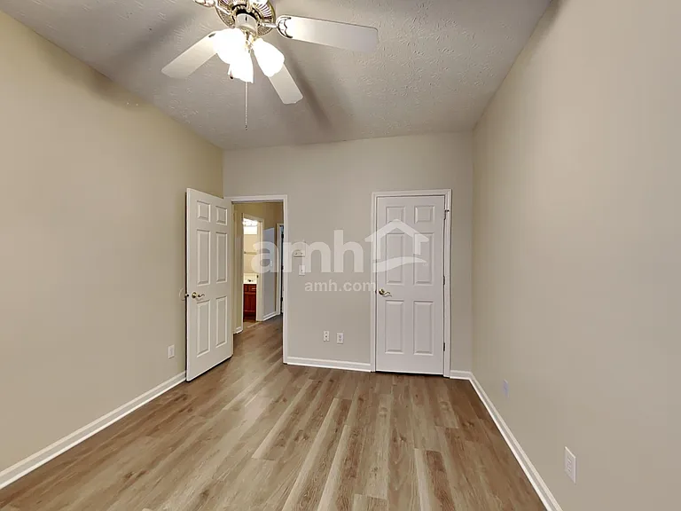 501 Gables Ct — Photo 17