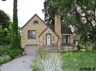 2301 Country Club Ave, Omaha, NE 68104