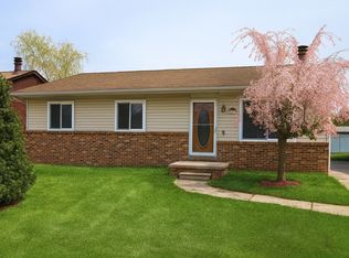 35078 Willis St, Clinton Township, MI 48035