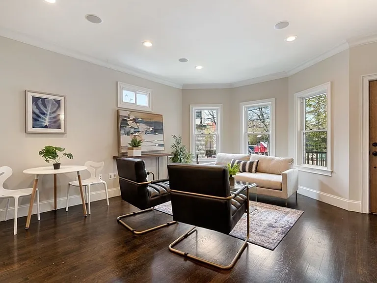 110 Albion St #1 — Photo 2